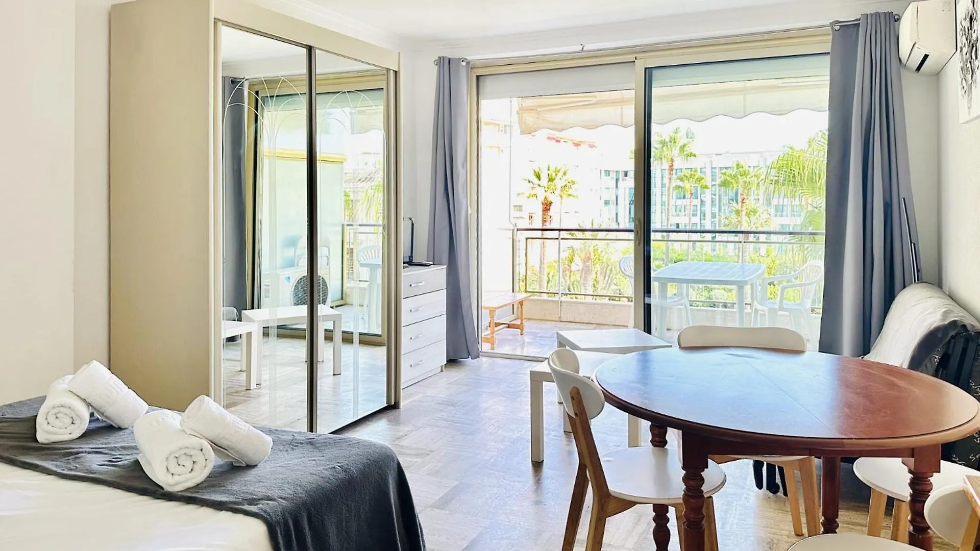 Grand Hotel - Studio Croisette Cannes